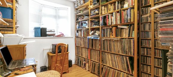 5 bedrooms House in Cockfosters, United Kingdom No. 6636 17