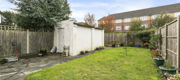 5 bedrooms House in Cockfosters, United Kingdom No. 6636 23