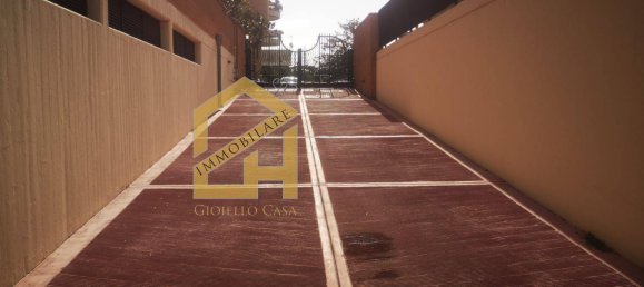 Garaje en Rome, Italy 19 m² No. 228639 3