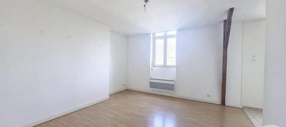 1 bedroom Apartment in Chartres, France No. 69753 5