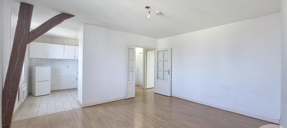 1 bedroom Apartment in Chartres, France No. 69753 3