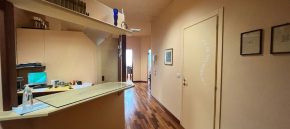 Escritório T3 em Venice, Italy N.º 173140 4