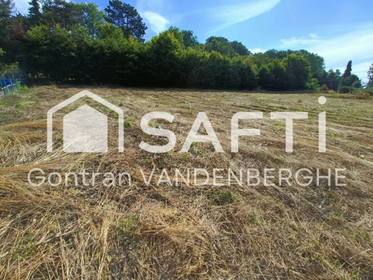 Terrain à Aubin-Saint-Vaast, France 844m² No. 250268