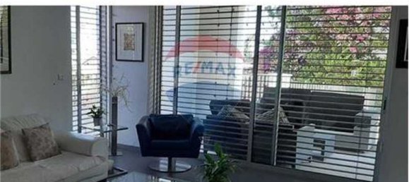 4 bedrooms Villa in Limassol, Cyprus No. 13282 8