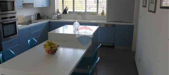 4 bedrooms Villa in Limassol, Cyprus No. 13282 4