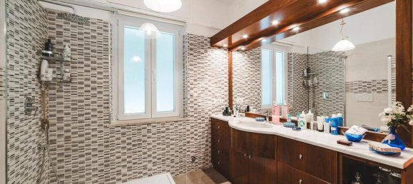 3 bedrooms Apartment in Rome, Italy No. 318814 28