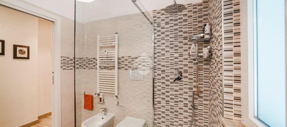 3 bedrooms Apartment in Rome, Italy No. 318814 27