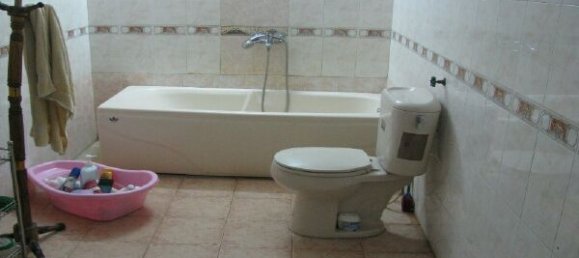 Villa de 3 dormitorios en Ba Dinh, Vietnam No. 7196 4