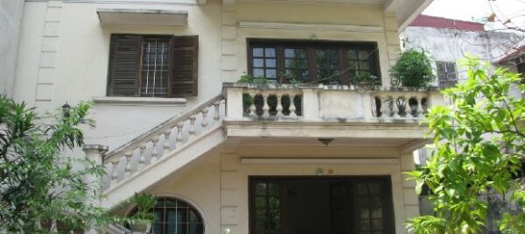 Villa de 3 dormitorios en Ba Dinh, Vietnam No. 7196 3