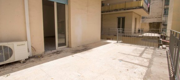 160m² Office in Acireale, Italy No. 146064 5