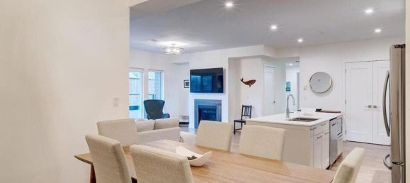 2 bedrooms Condo in British Columbia, Canada No. 1336 7