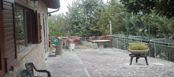 6-Zimmer Haus in Urbino, Italy, Nr. 157301 5