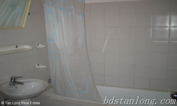 Studio in Hoan Kiem, Vietnam No. 6865