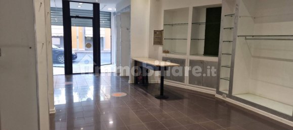 2-Zimmer Gewerbliche Immobilie in Terni, Italy, Nr. 63902 5