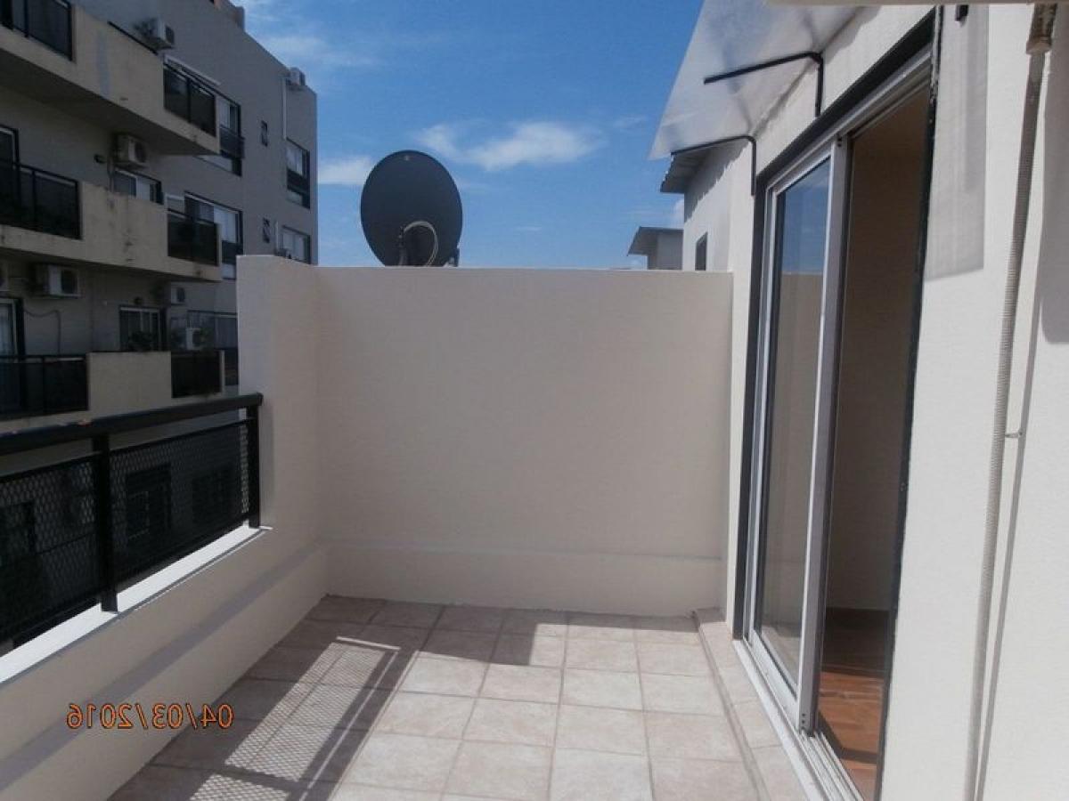 2 bedrooms House in Buenos Aires, Argentina No. 92479