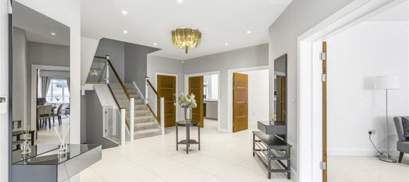 6 bedrooms House in Hadley Wood, United Kingdom No. 6570 42