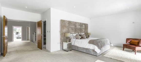 6 bedrooms House in Hadley Wood, United Kingdom No. 6570 24