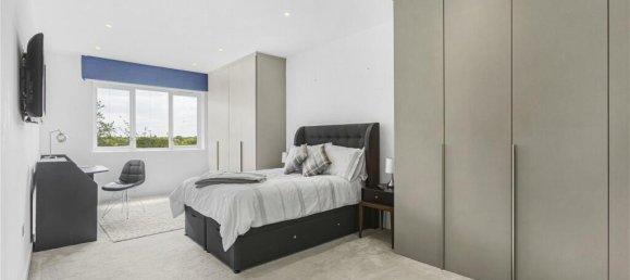 6 bedrooms House in Hadley Wood, United Kingdom No. 6570 15