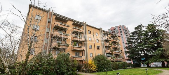 2 rooms Apartment in Brescia, Italy No. 15283 33