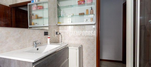 2 rooms Apartment in Brescia, Italy No. 15283 25