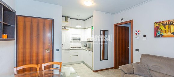 2 rooms Apartment in Brescia, Italy No. 15283 16