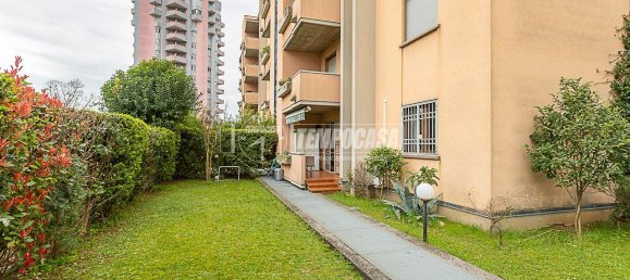 2 rooms Apartment in Brescia, Italy No. 15283 7