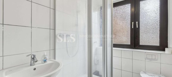 4 bedrooms Apartment in Gelsenkirchen, Germany No. 290997 8