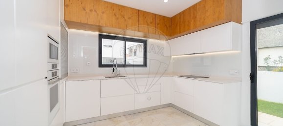 4 غرف نوم فيلا في Oeiras, Portugal رقم 52982 31