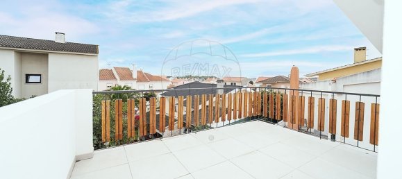 4 غرف نوم فيلا في Oeiras, Portugal رقم 52982 14