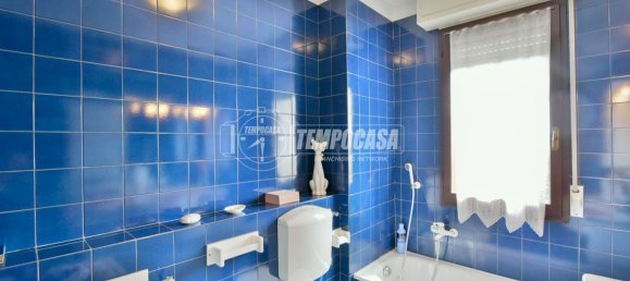 3 rooms Apartment in Erba, Italy No. 305452 13