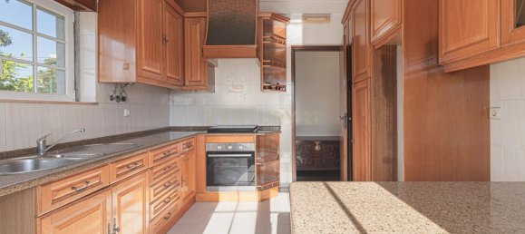 5 bedrooms House in Loures, Portugal No. 121047 4