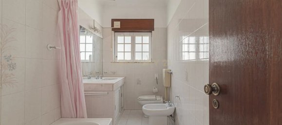 5 bedrooms House in Loures, Portugal No. 121047 43