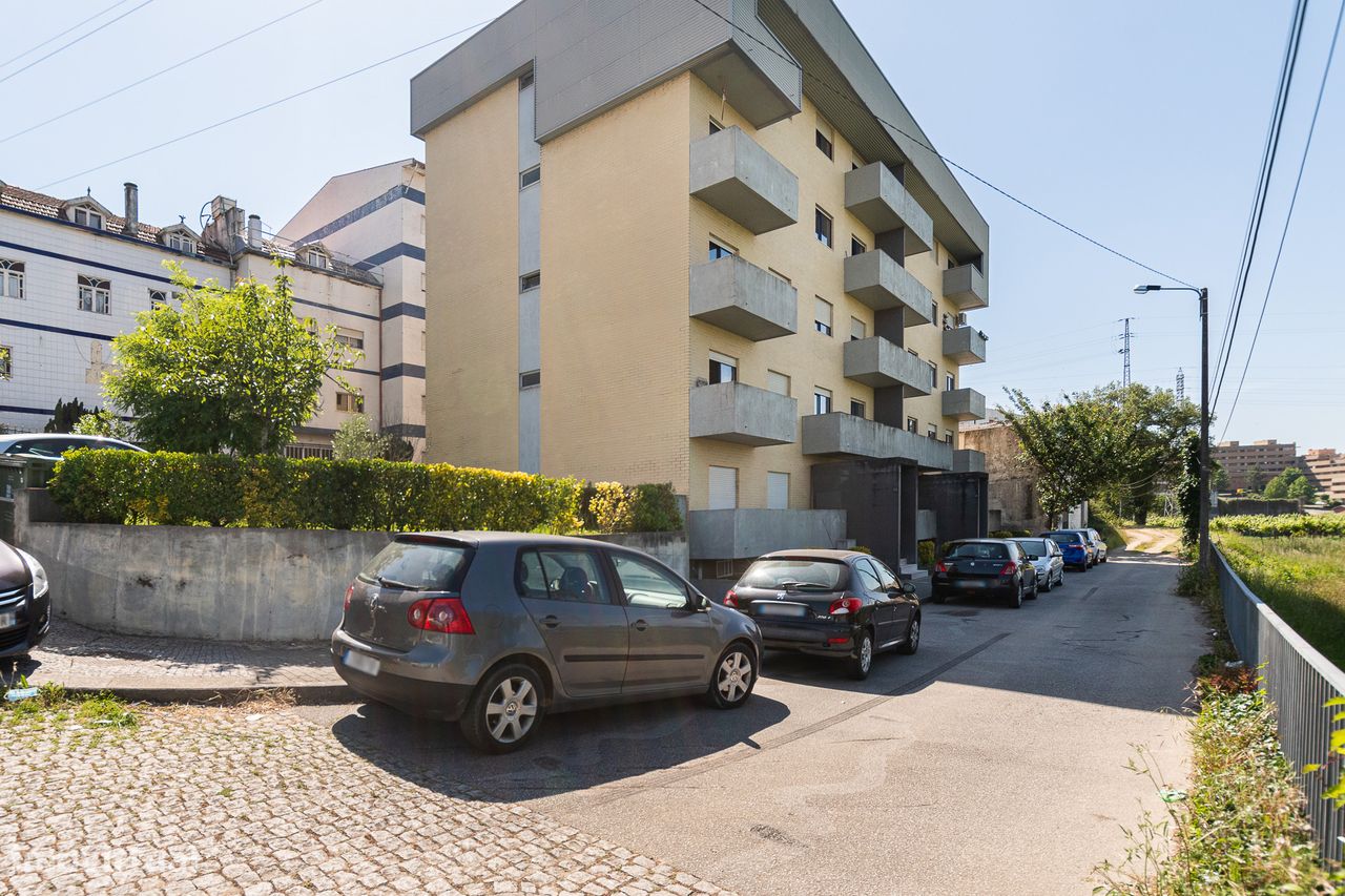 2 bedrooms Apartment in Gandra, Portugal No. 235524