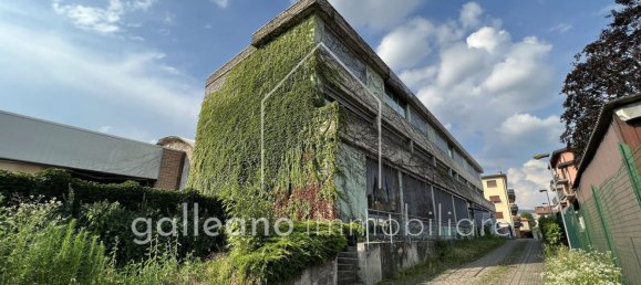 Edifício em Erba, Italy 1291 m² N.º 87342 34