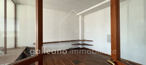 Edifício em Erba, Italy 1291 m² N.º 87342 12