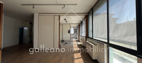 Edifício em Erba, Italy 1291 m² N.º 87342 6