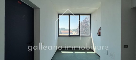 Edifício em Erba, Italy 1291 m² N.º 87342 30