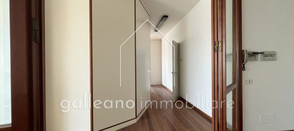Edifício em Erba, Italy 1291 m² N.º 87342 26