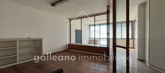 Edifício em Erba, Italy 1291 m² N.º 87342 24