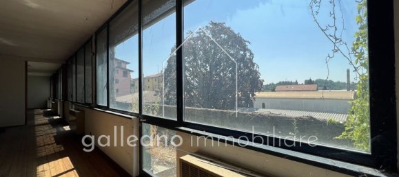 Edifício em Erba, Italy 1291 m² N.º 87342 21