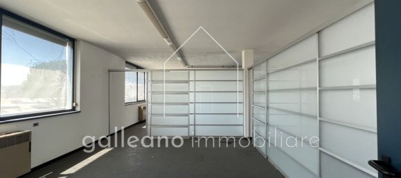 Edifício em Erba, Italy 1291 m² N.º 87342 27