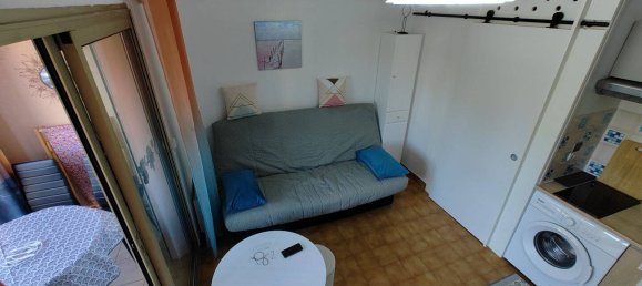 Estudio en Frejus, France No. 330101 3