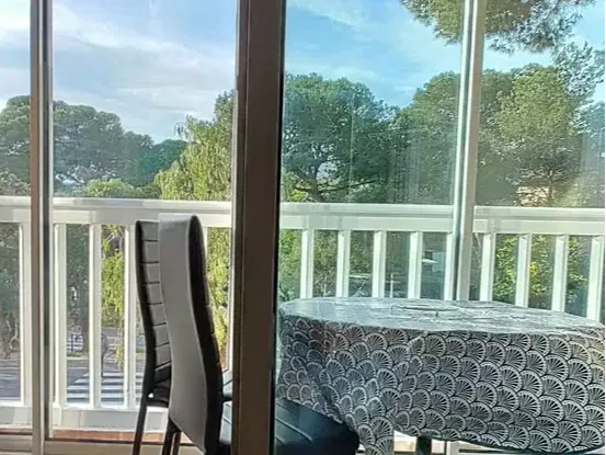 Estudio en Frejus, France No. 330101