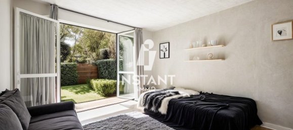 Studio in Charenton-le-Pont, France No. 172325 4