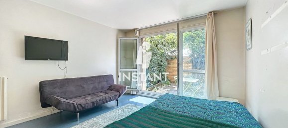 Studio in Charenton-le-Pont, France No. 172325 5