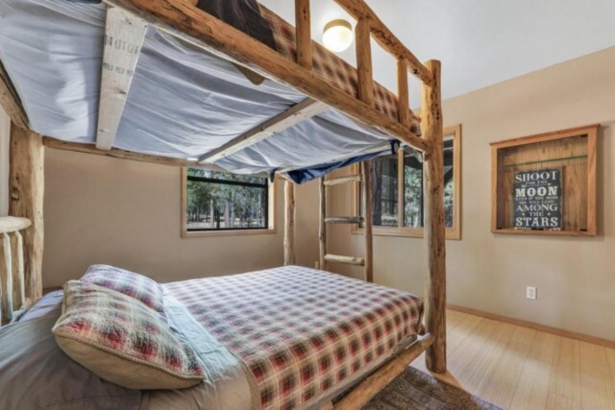 6 bedrooms House in Flagstaff, USA No. 434439