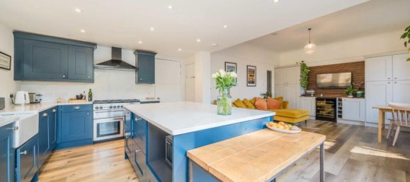 5 bedrooms House in Surbiton, United Kingdom No. 10206 6