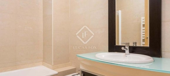 2 bedrooms Apartment in Eixample, Spain No. 24901 9