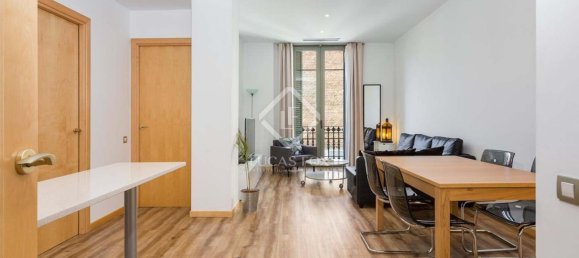 2 bedrooms Apartment in Eixample, Spain No. 24901 2