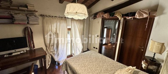 Квартира с 3 спальнями в Кремона, Италия № 381513 16